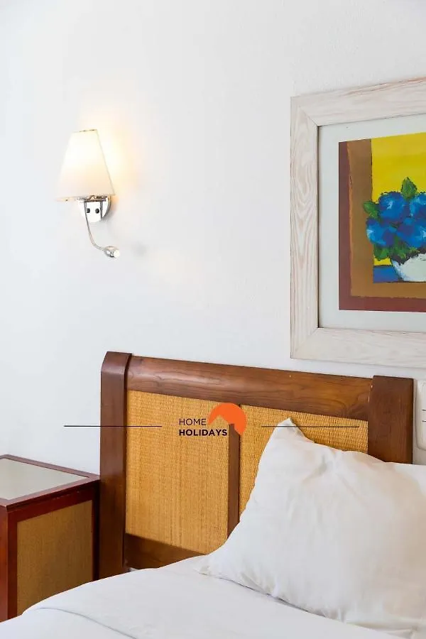 #133 Vila Dias 1 By Home Holidays Albufeira 0*,  Portugal